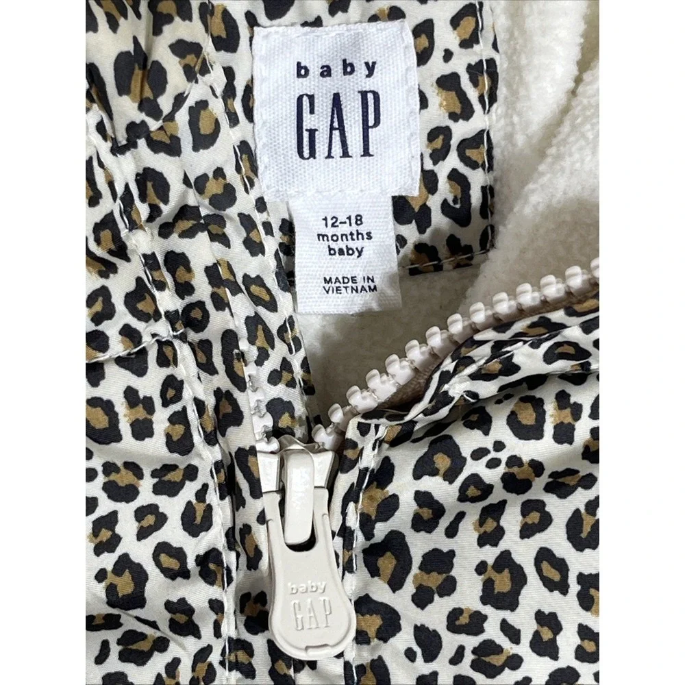 Baby Gap Cold Control Max Puffer One Piece Snowsuit  Size 12-18 Months Leopard